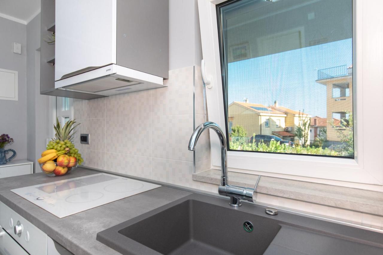 Apartment Odore Di Mare With Beautiful Garden Krk Town Exteriér fotografie