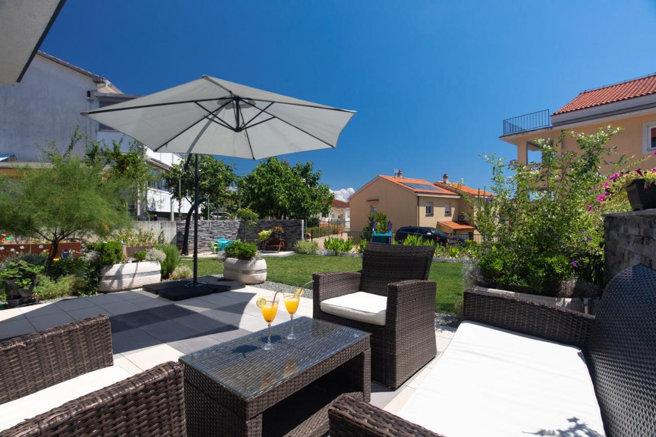 Apartment Odore Di Mare With Beautiful Garden Krk Town Exteriér fotografie